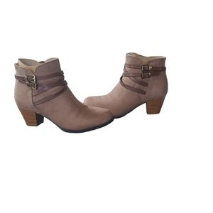 Life Stride Women's Ankle Boots Size 6.5W